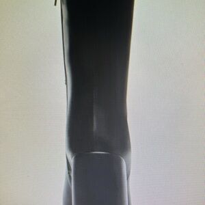 Steve Madden William Black 7.5 boots. Brand new, never worn. Asking 80